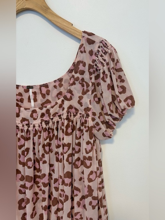 Free People Meg's Blouse Blush Pink Leopard Print Top , sz : medium - Picture 9 of 11